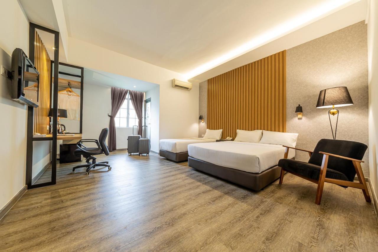 Thy Executive Hotel Джохор-Бару Екстер'єр фото
